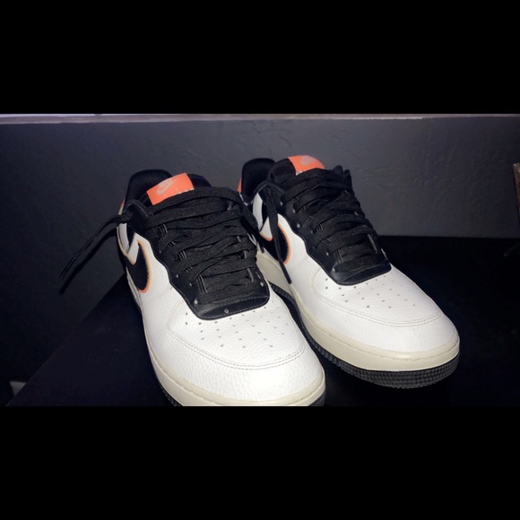 Air Force 1 Orange Black and White - Picture 3 of 7